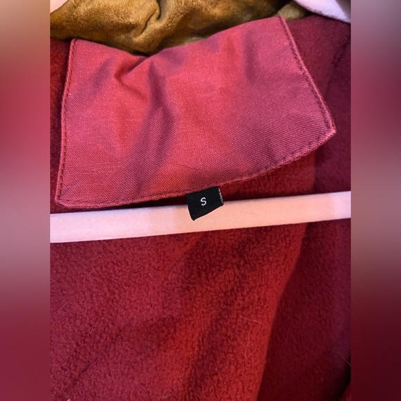 Red Coat - Picture 5 of 5